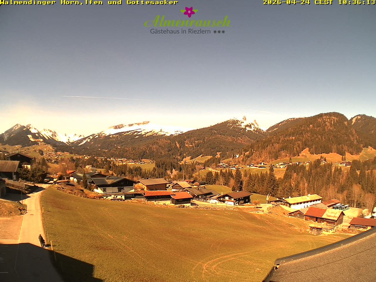 Archived image Webcam Guesthouse "Almenrausch"