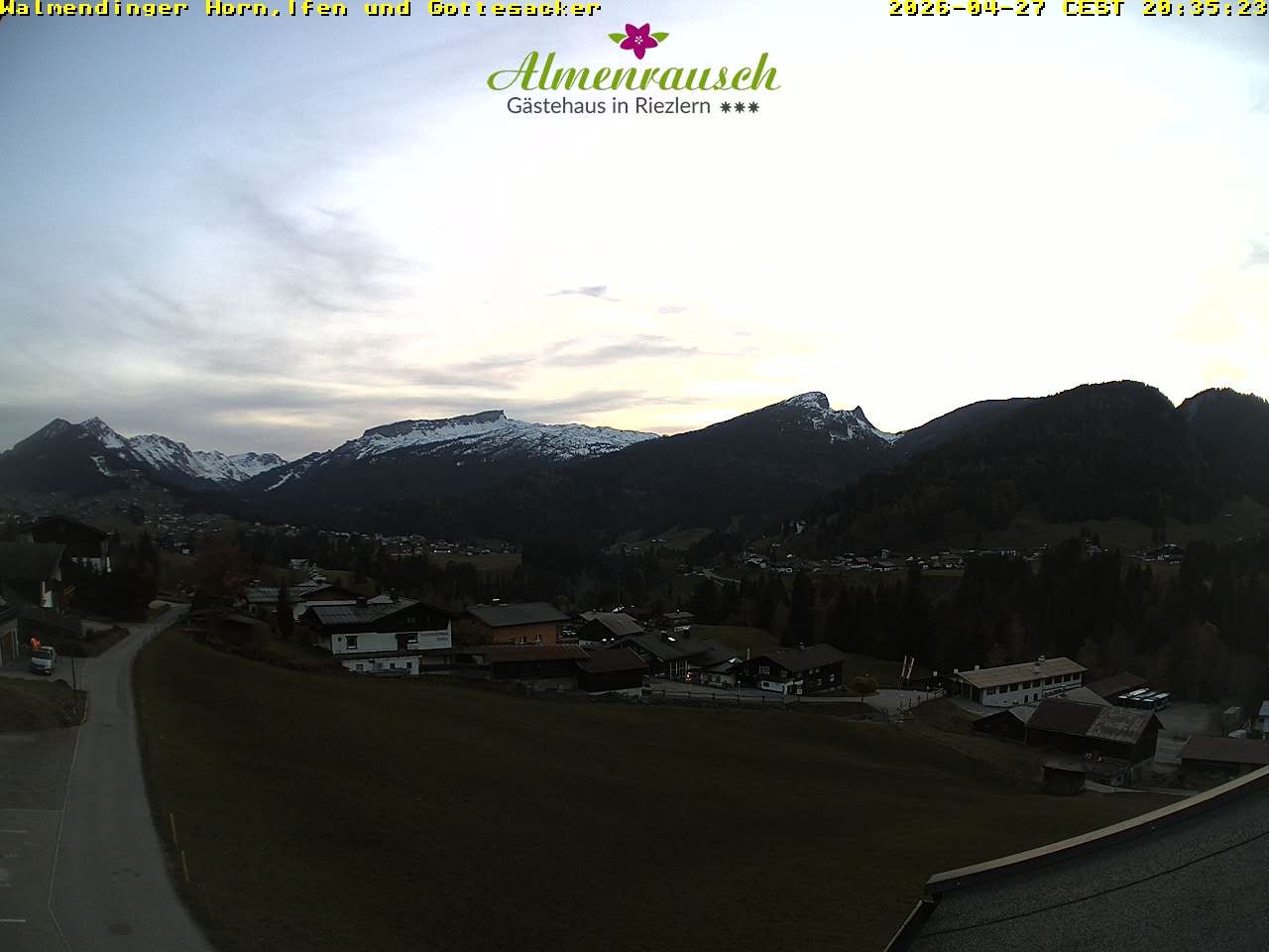 Archiv Foto Webcam Riezlern - Gästehaus Almenrausch