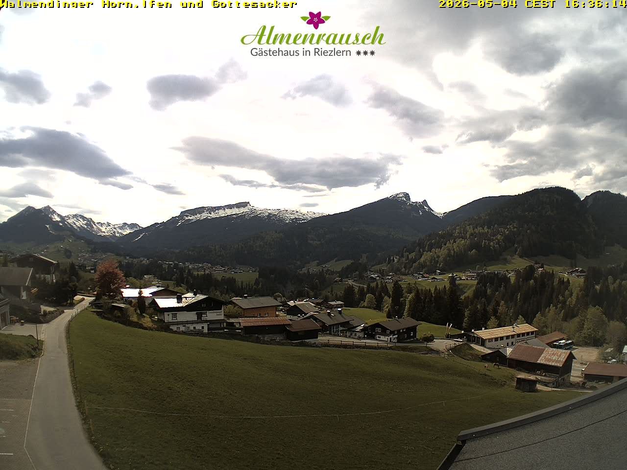 Archiv Foto Webcam Riezlern - Gästehaus Almenrausch
