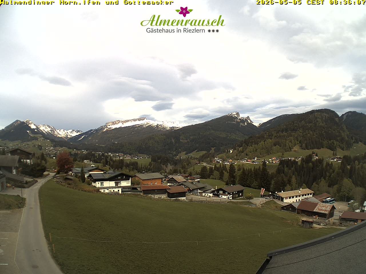 Archived image Webcam Guesthouse "Almenrausch"