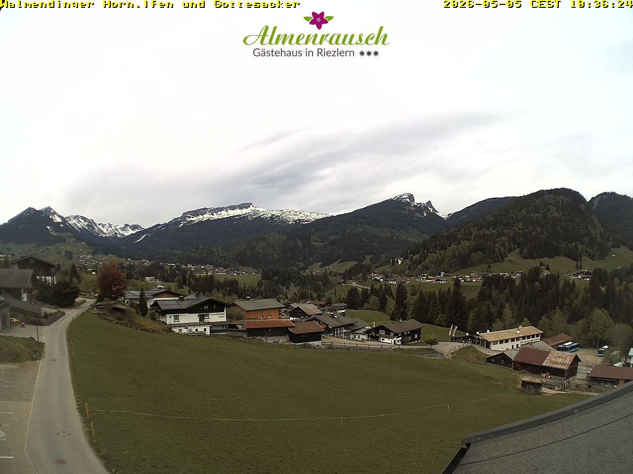 Archived image Webcam Guesthouse "Almenrausch"
