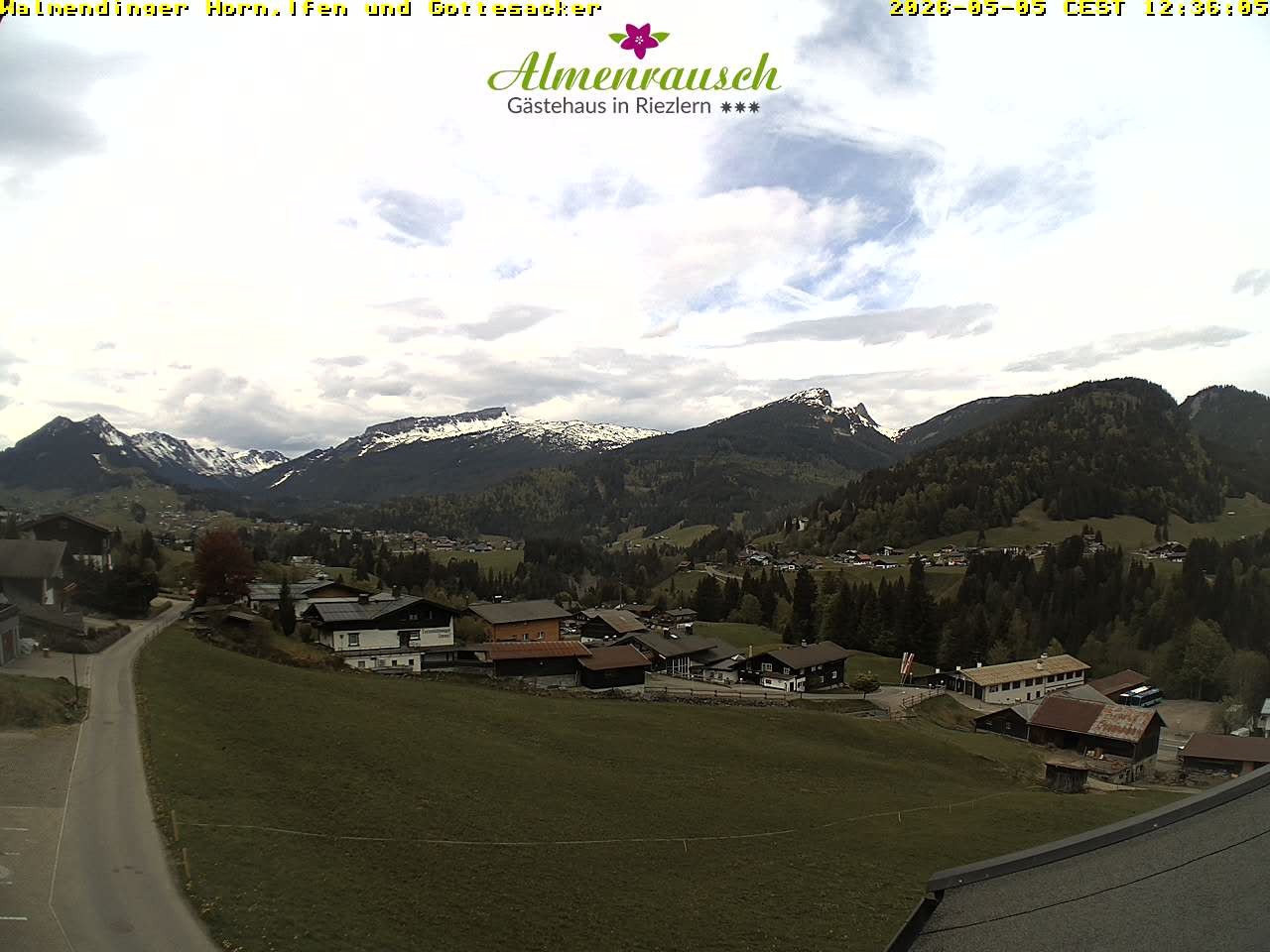 Archived image Webcam Guesthouse "Almenrausch"