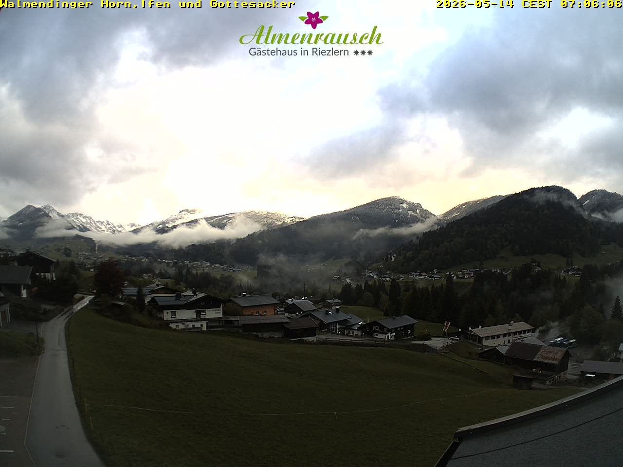 Archiv Foto Webcam Riezlern - Gästehaus Almenrausch