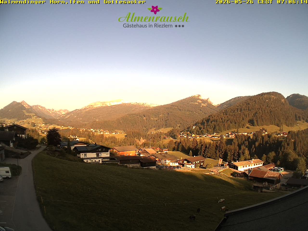 Archiv Foto Webcam Riezlern - Gästehaus Almenrausch