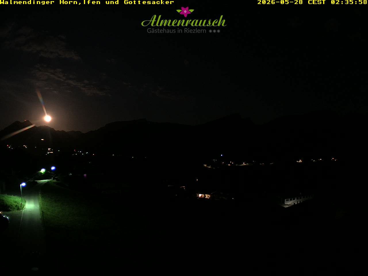 Archived image Webcam Guesthouse "Almenrausch"
