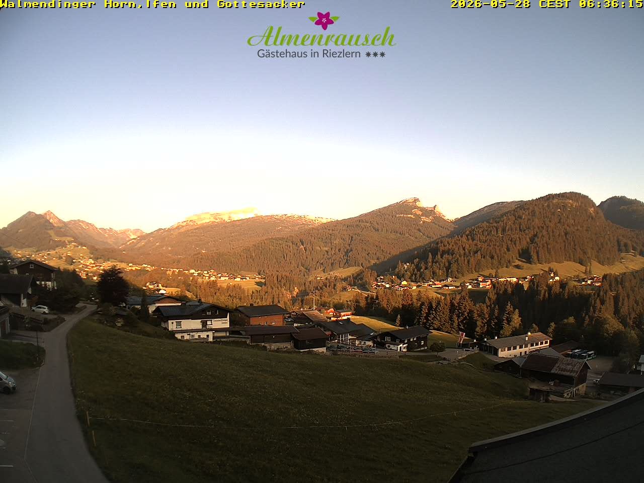 Archived image Webcam Guesthouse "Almenrausch"