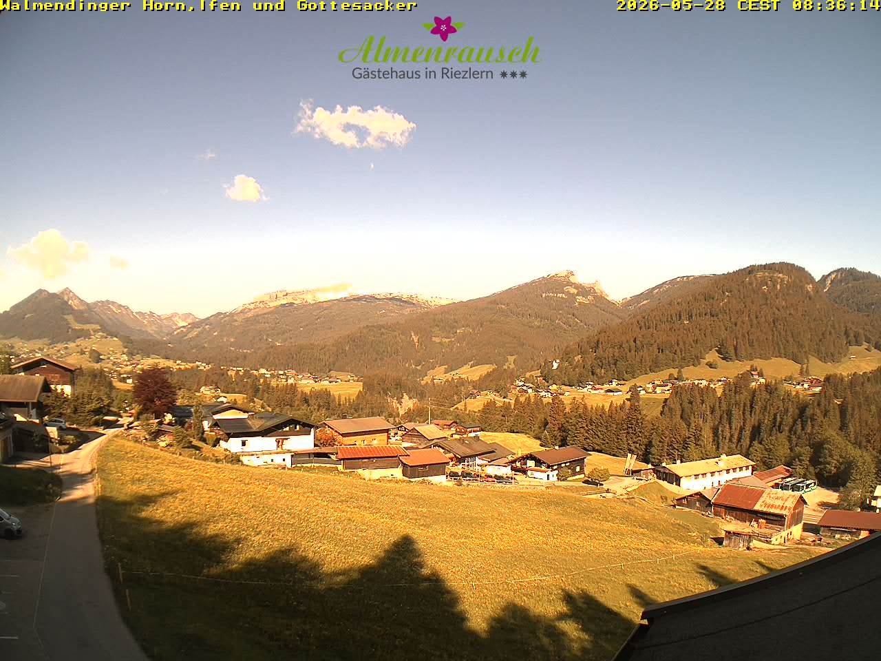Archived image Webcam Guesthouse "Almenrausch"