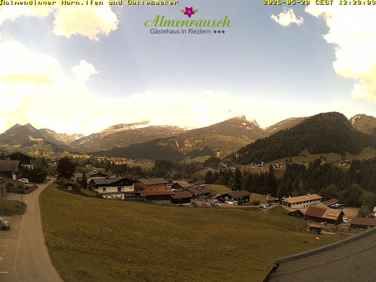 Archived image Webcam Guesthouse "Almenrausch"