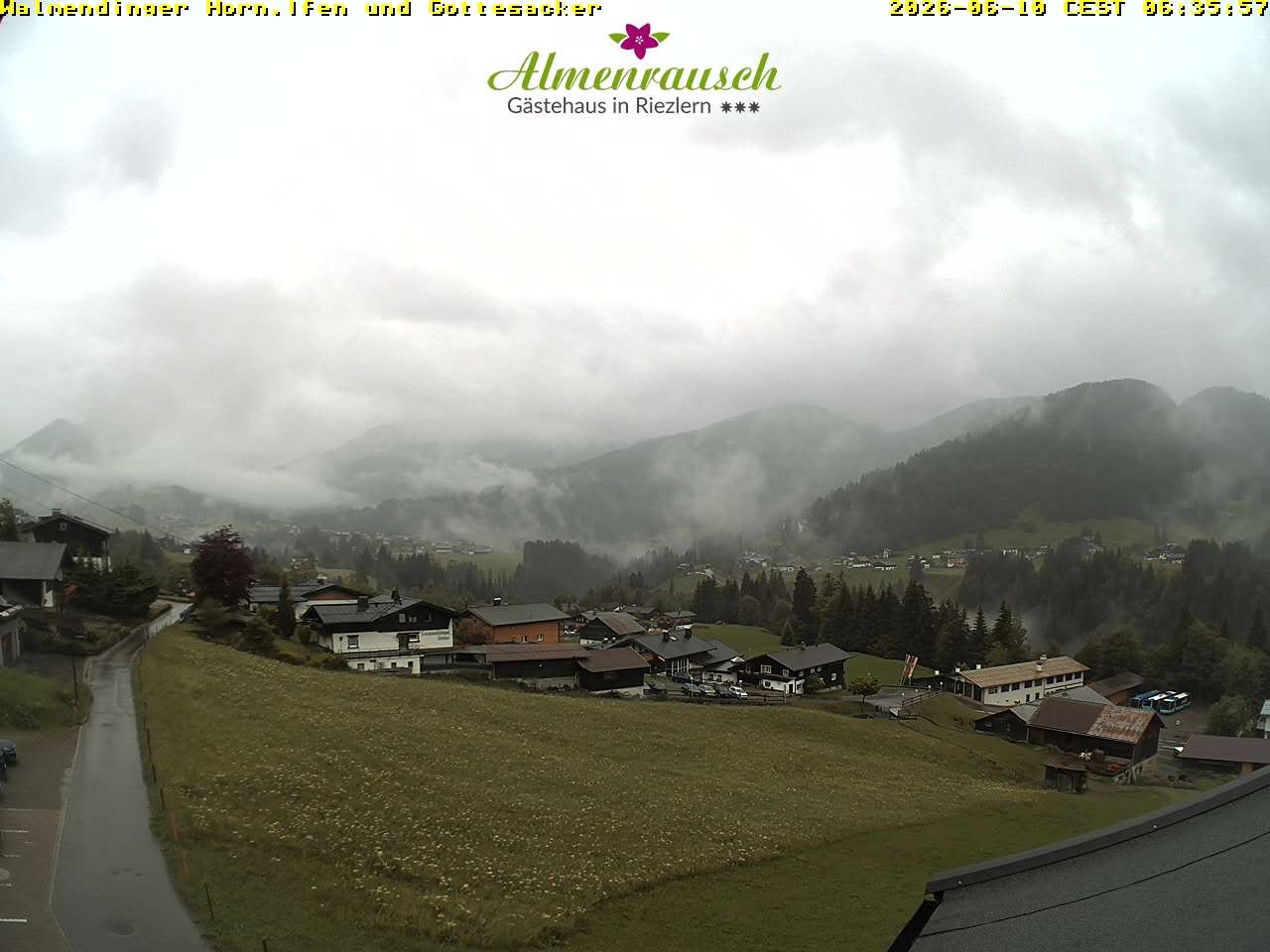 Archived image Webcam Guesthouse "Almenrausch"
