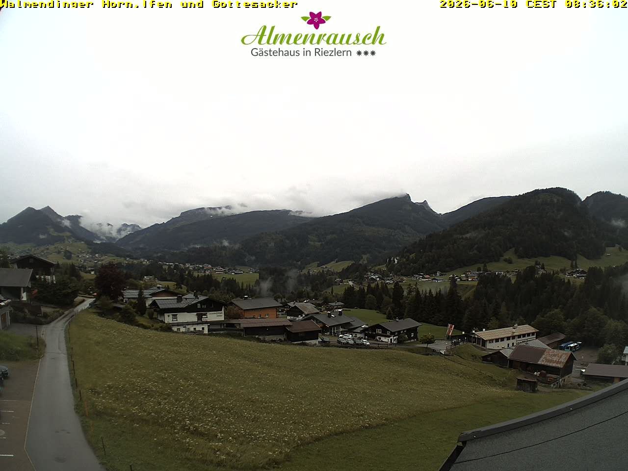 Archived image Webcam Guesthouse "Almenrausch"