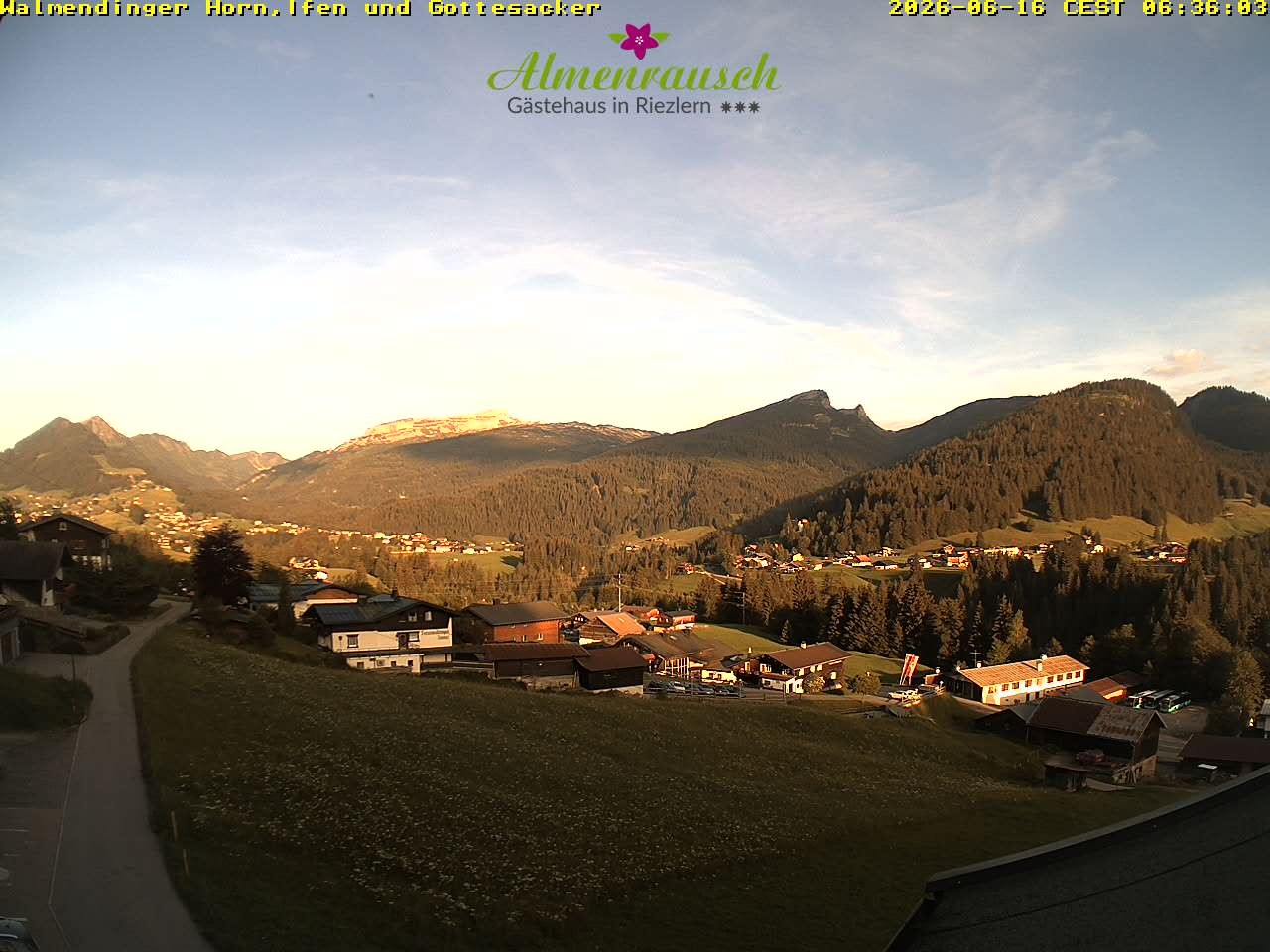 Archiv Foto Webcam Riezlern - Gästehaus Almenrausch