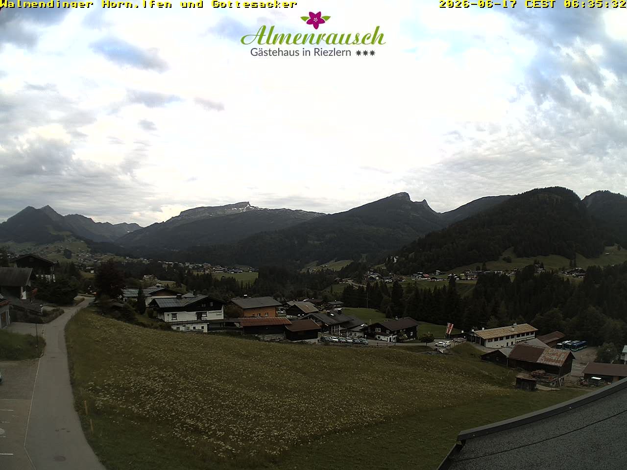 Archiv Foto Webcam Riezlern - Gästehaus Almenrausch