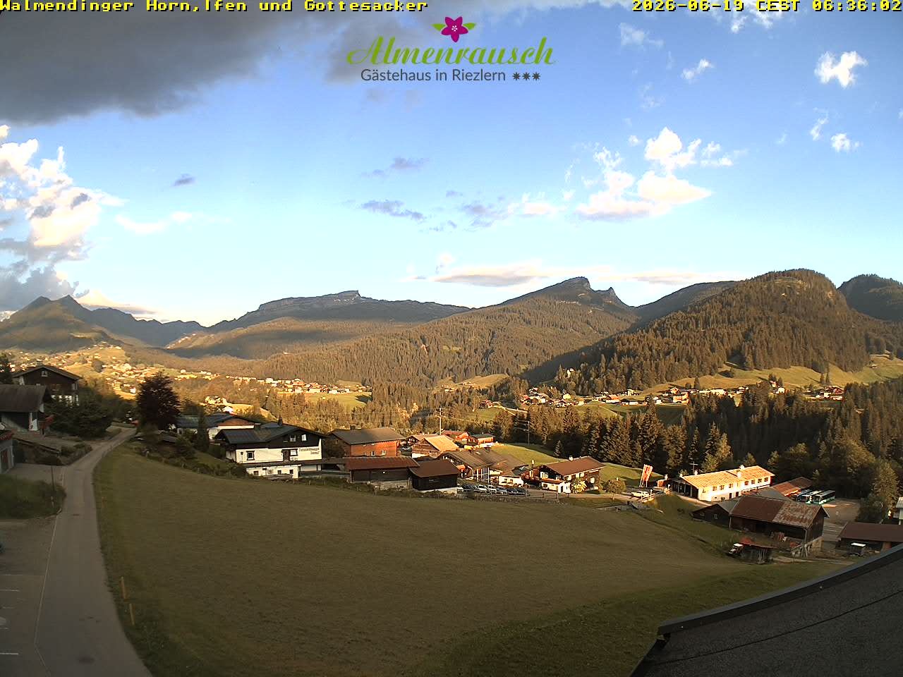 Archiv Foto Webcam Riezlern - Gästehaus Almenrausch