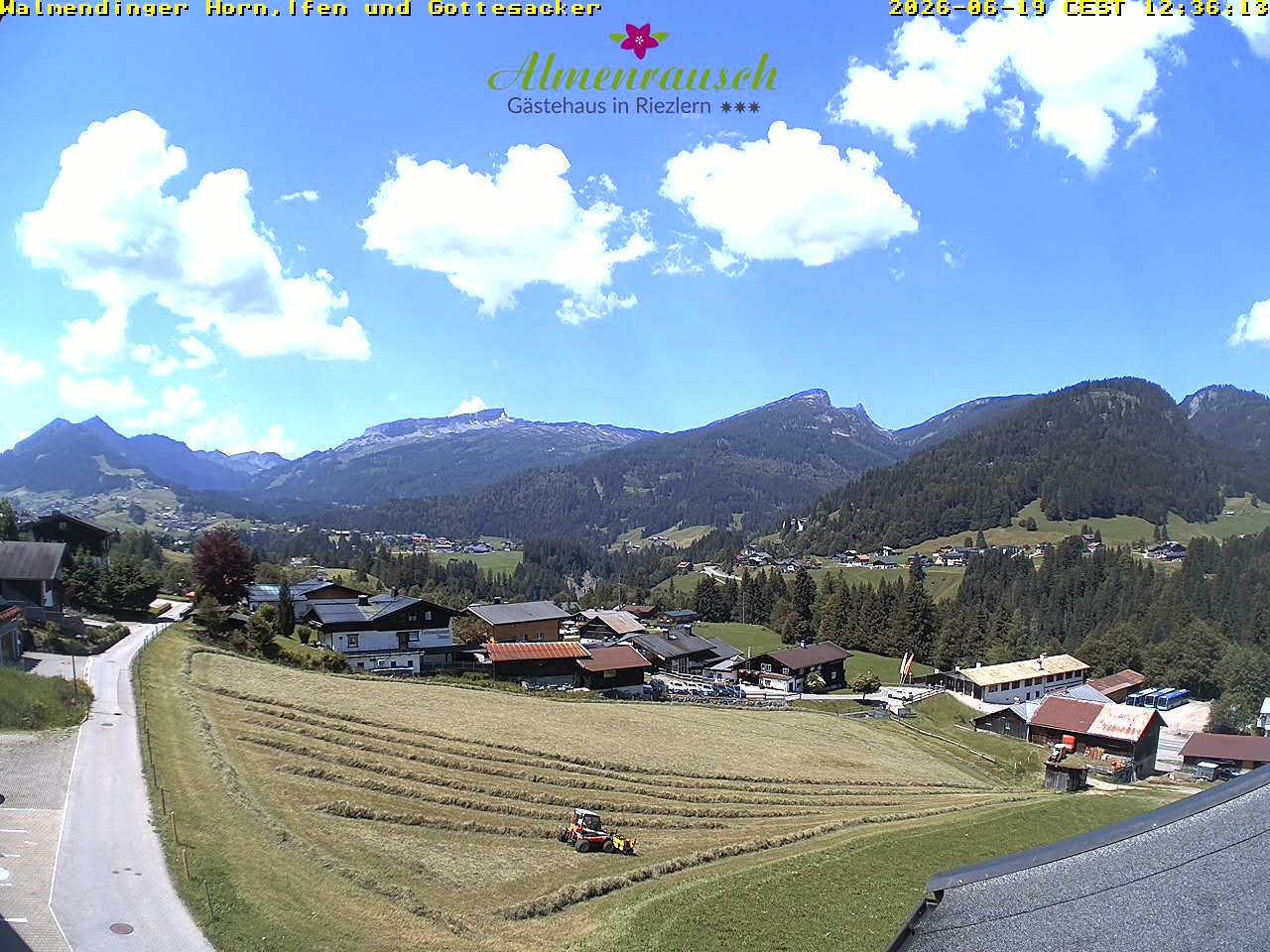 Archiv Foto Webcam Riezlern - Gästehaus Almenrausch