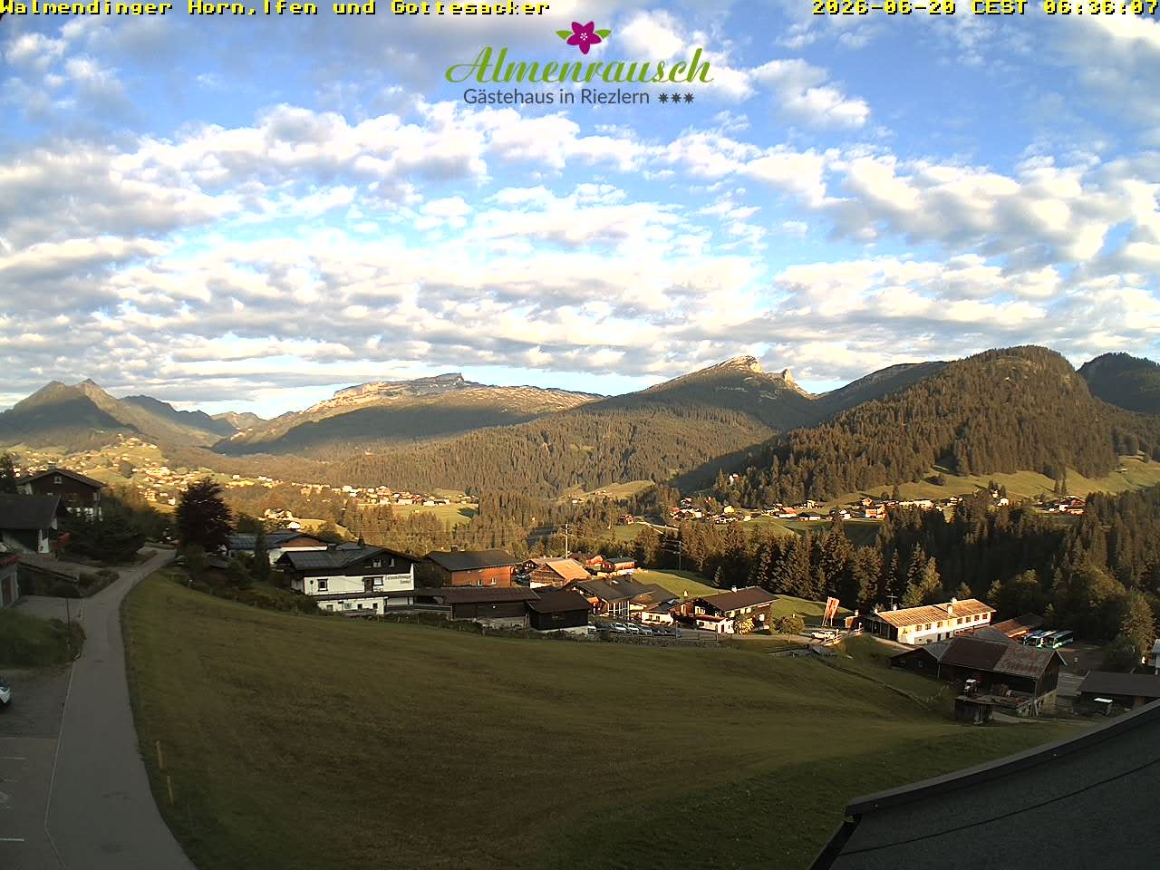 Archiv Foto Webcam Riezlern - Gästehaus Almenrausch