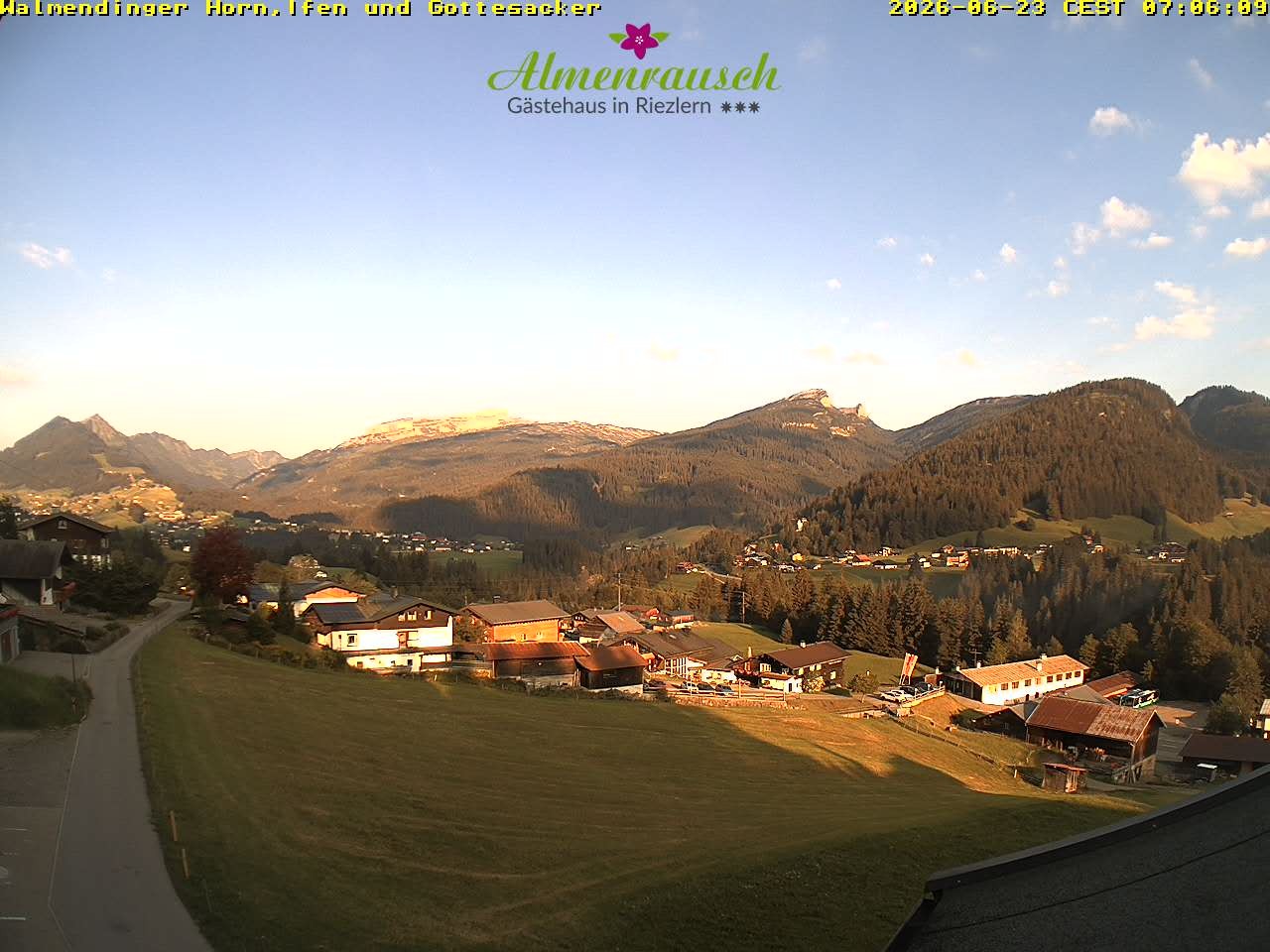 Archiv Foto Webcam Riezlern - Gästehaus Almenrausch