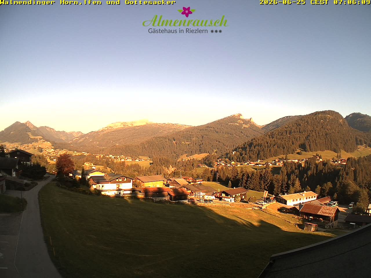 Archiv Foto Webcam Riezlern - Gästehaus Almenrausch