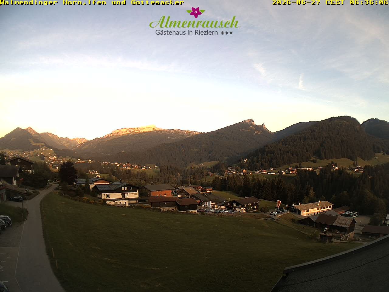 Archived image Webcam Guesthouse "Almenrausch"