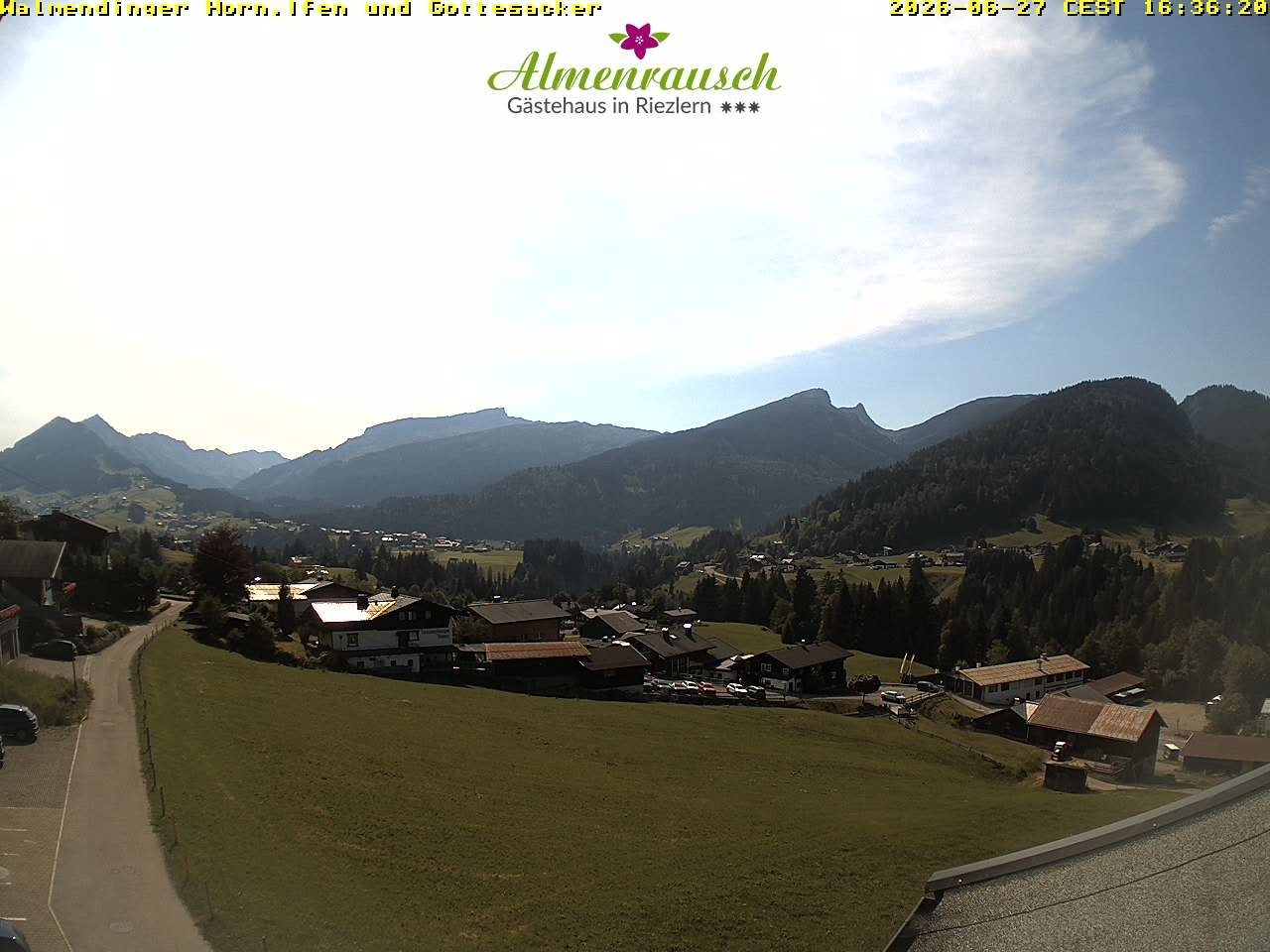 Archived image Webcam Guesthouse "Almenrausch"