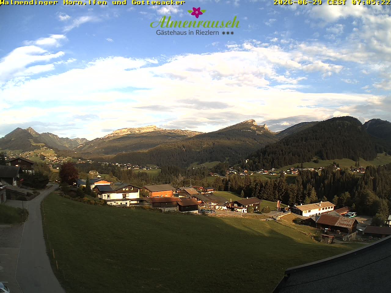 Archiv Foto Webcam Riezlern - Gästehaus Almenrausch