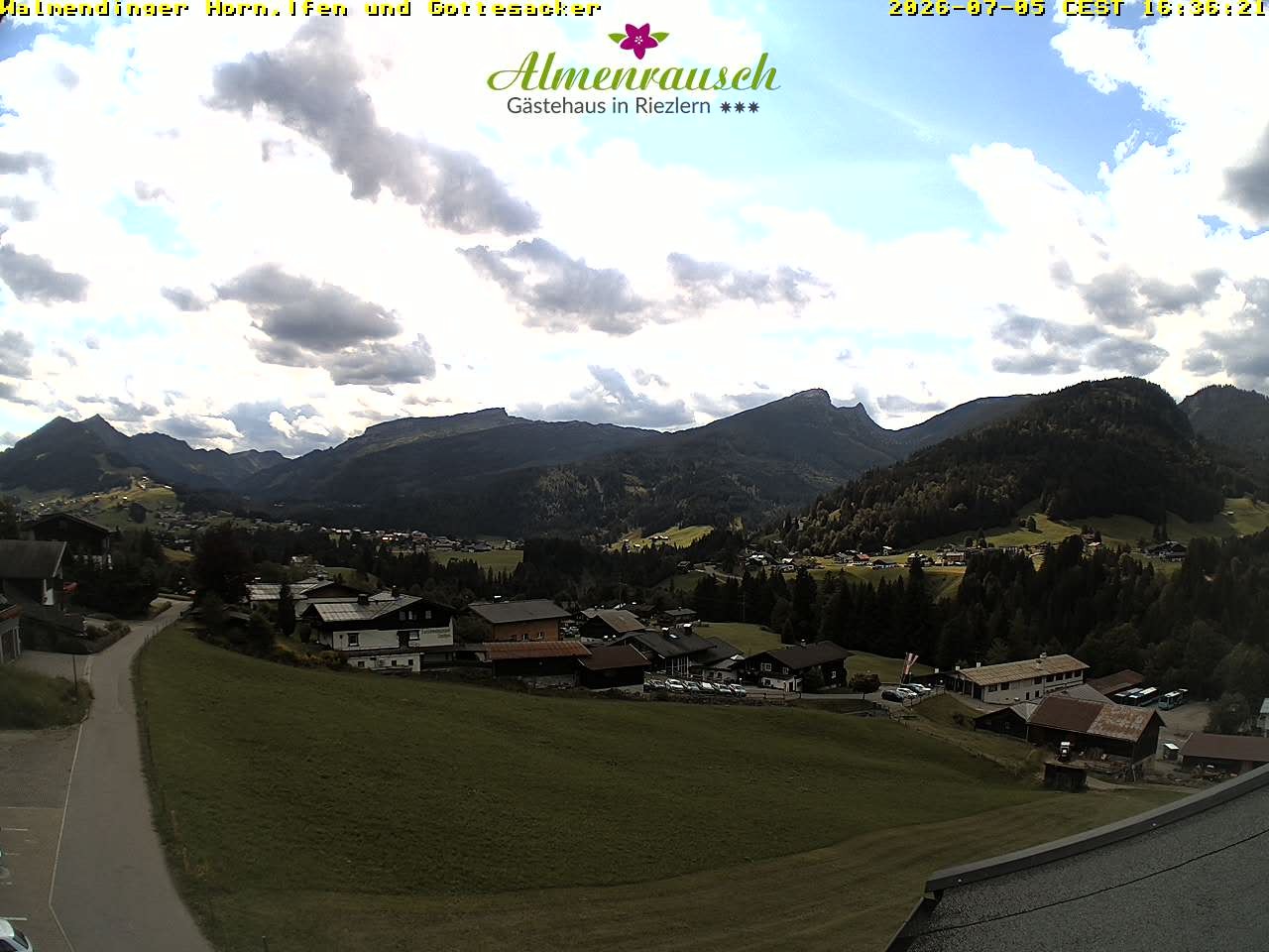 Archiv Foto Webcam Riezlern - Gästehaus Almenrausch