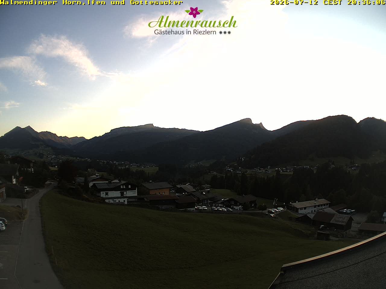 Archived image Webcam Guesthouse "Almenrausch"