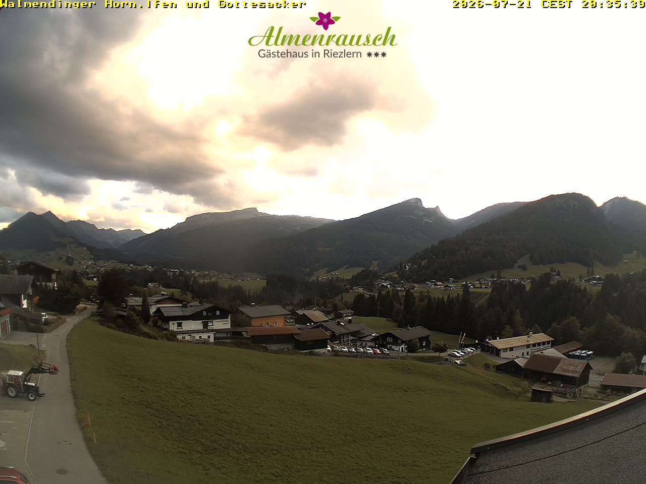 Archiv Foto Webcam Riezlern - Gästehaus Almenrausch