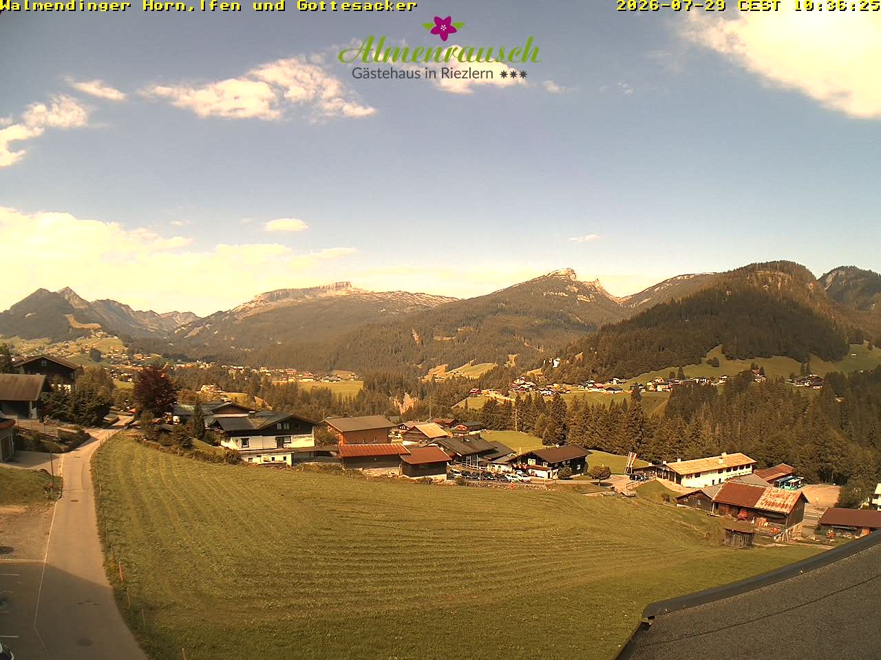 Archiv Foto Webcam Riezlern - Gästehaus Almenrausch