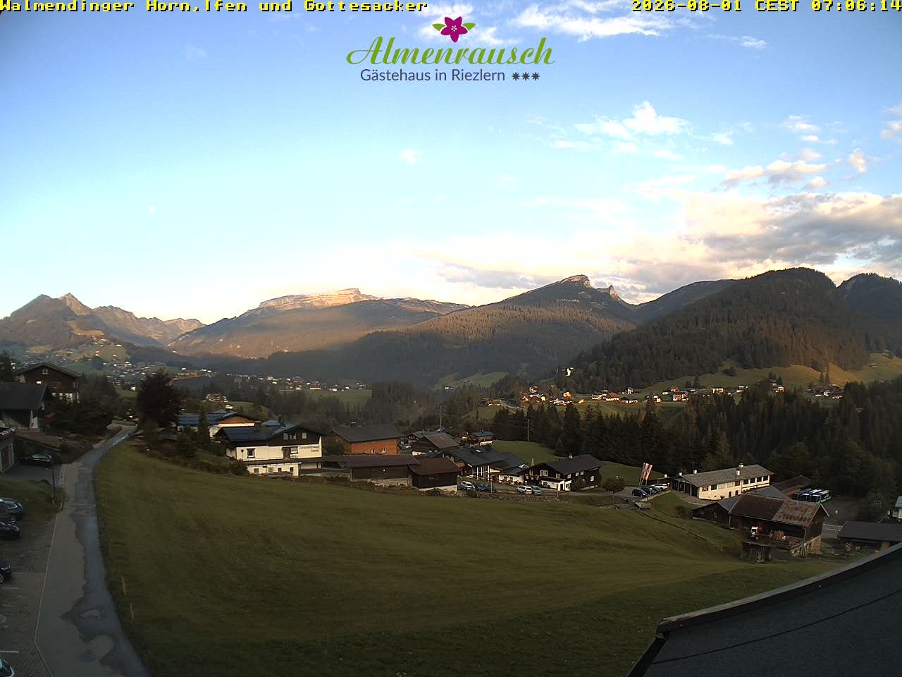 Archived image Webcam Guesthouse "Almenrausch"