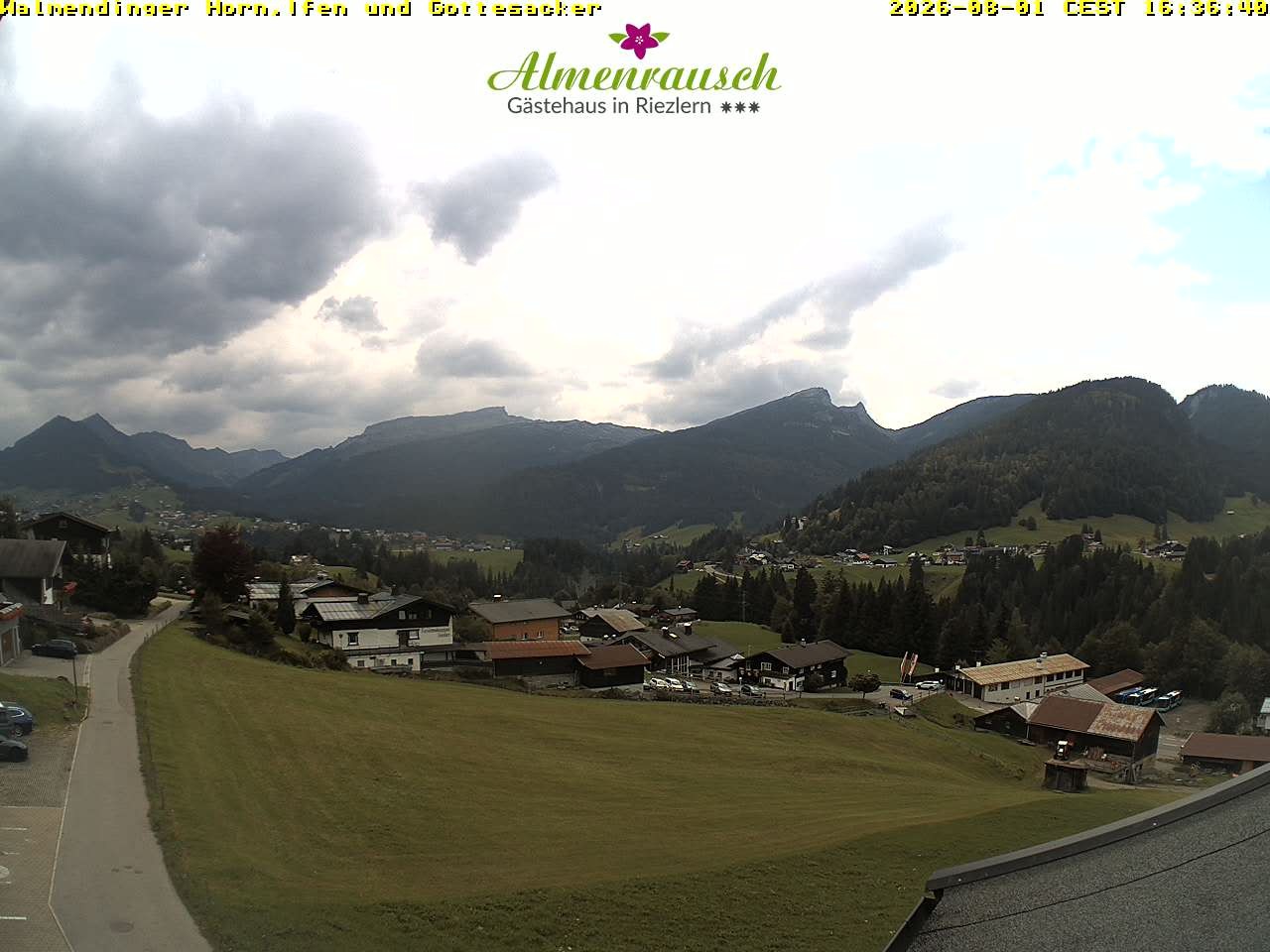 Archived image Webcam Guesthouse "Almenrausch"