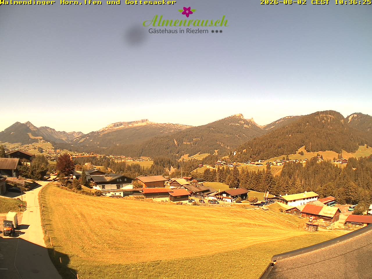 Archived image Webcam Guesthouse "Almenrausch"