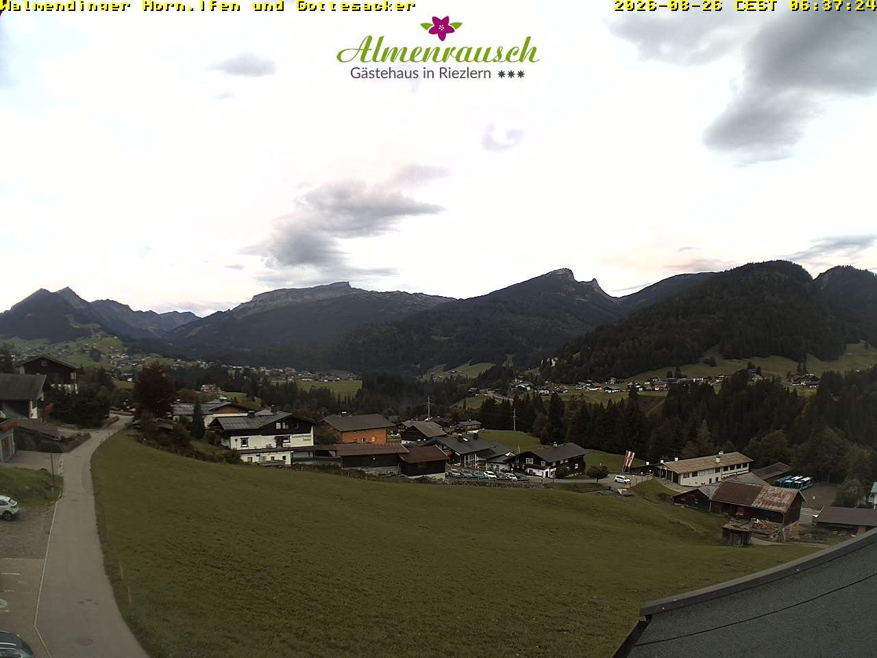 Archived image Webcam Guesthouse "Almenrausch"