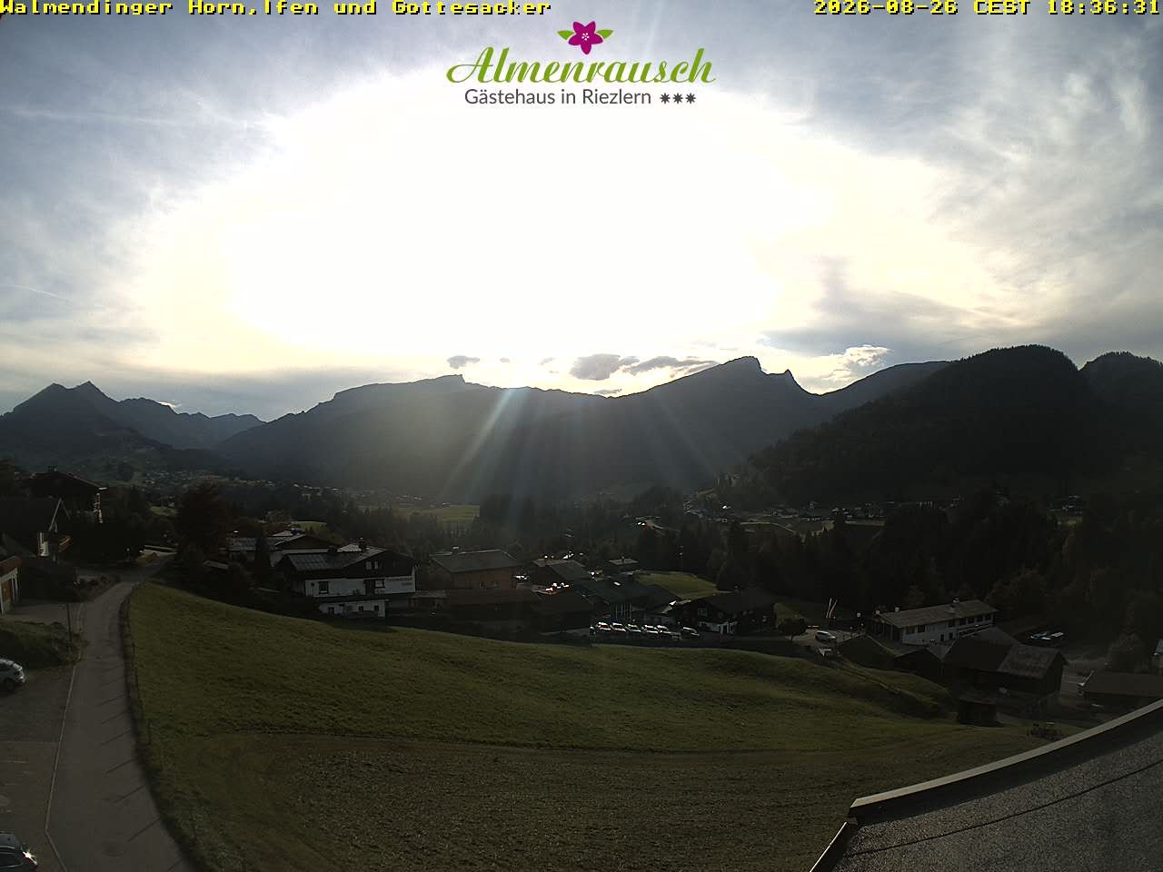Archived image Webcam Guesthouse "Almenrausch"