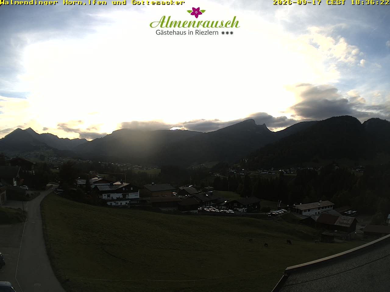 Archived image Webcam Guesthouse "Almenrausch"