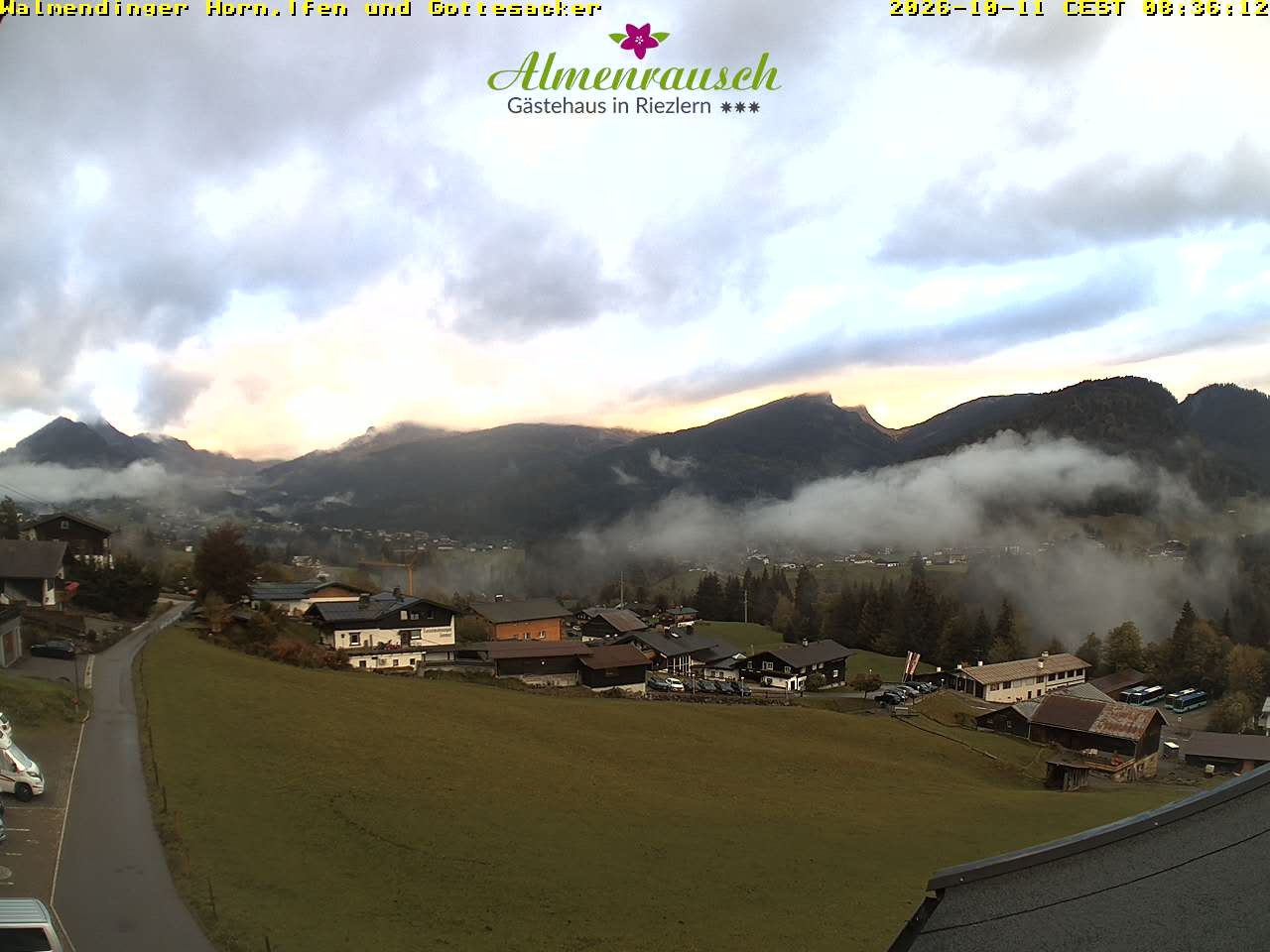 Archived image Webcam Guesthouse "Almenrausch"