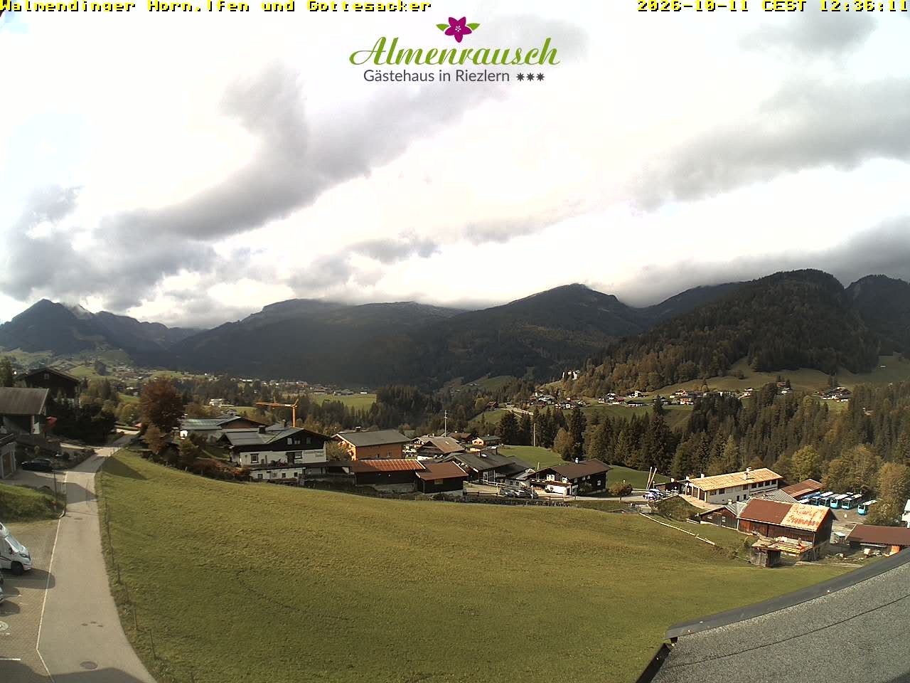 Archived image Webcam Guesthouse "Almenrausch"