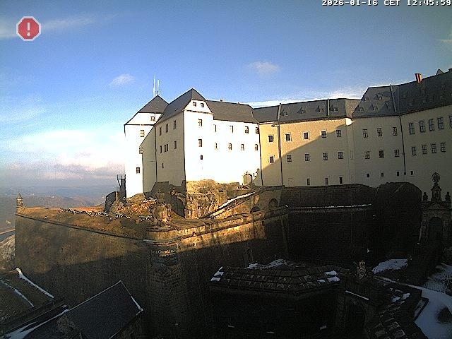Archived image Webcam Fort Koenigstein entrance area
