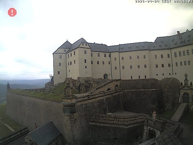 Archived image Webcam Fort Koenigstein entrance area