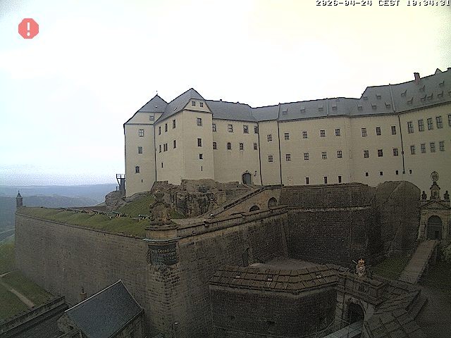 Archived image Webcam Fort Koenigstein entrance area