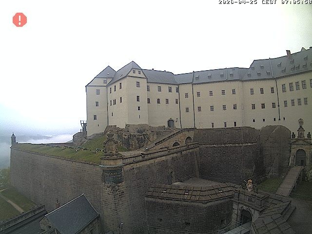 Archived image Webcam Fort Koenigstein entrance area