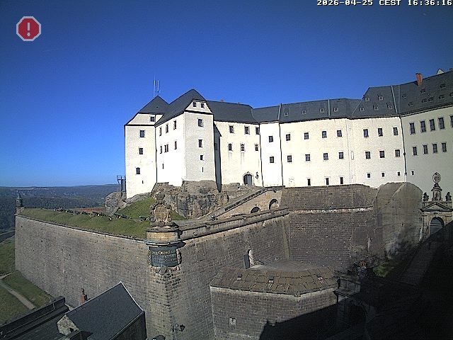 Archived image Webcam Fort Koenigstein entrance area