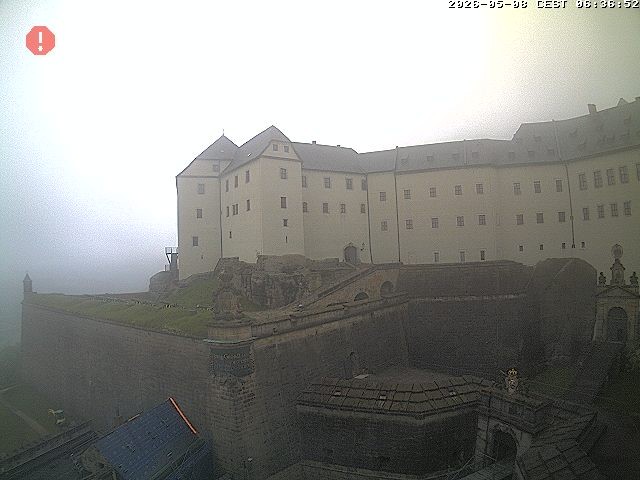 Archived image Webcam Fort Koenigstein entrance area