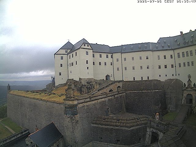 Archived image Webcam Fort Koenigstein entrance area