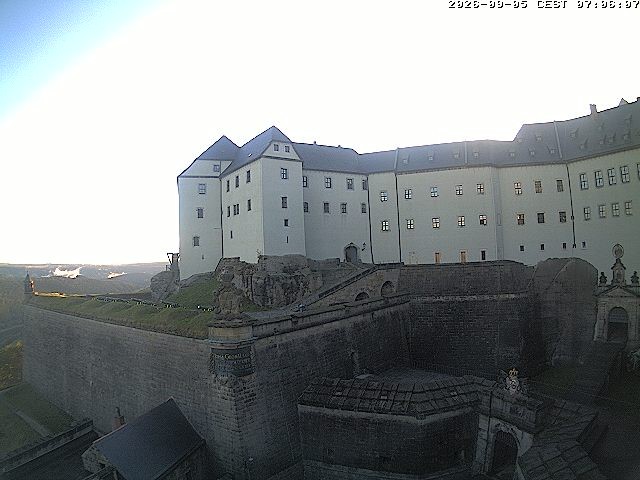 Archived image Webcam Fort Koenigstein entrance area