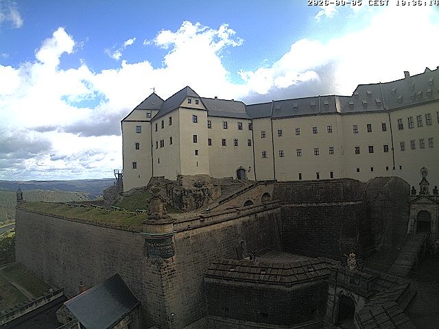 Archiv Foto Webcam Festung Königstein: Eingangsbereich