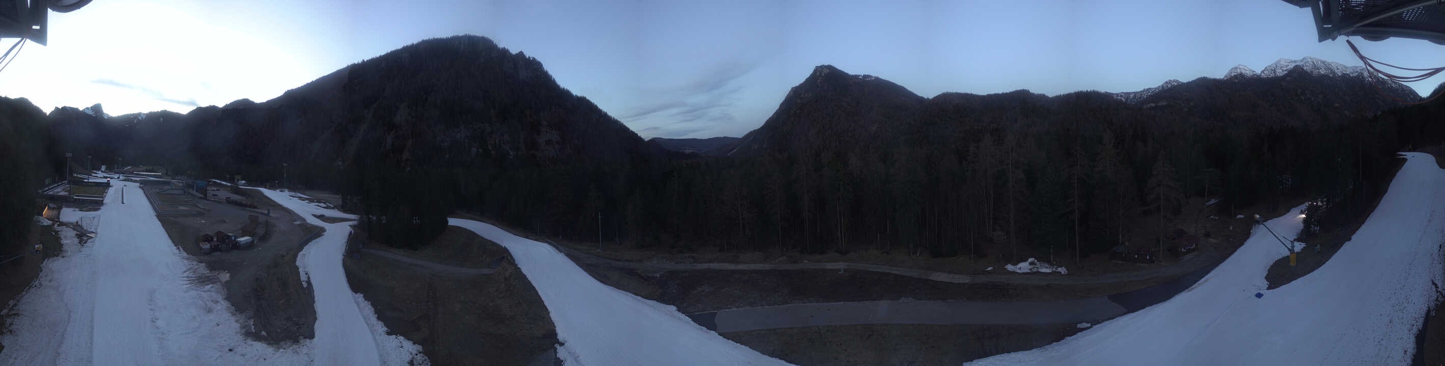 Archived image Webcam Ruhpolding: Chiemgau Arena