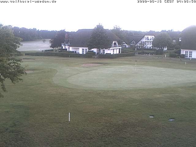 Archived image Webcam Balm: Golf course