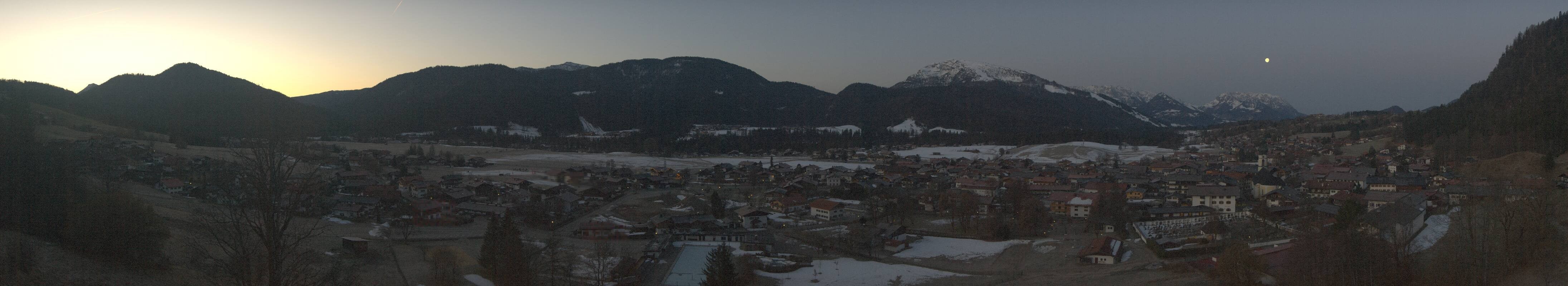 Archiv Foto Webcam Panoramablick auf das Dorf Reit im Winkl