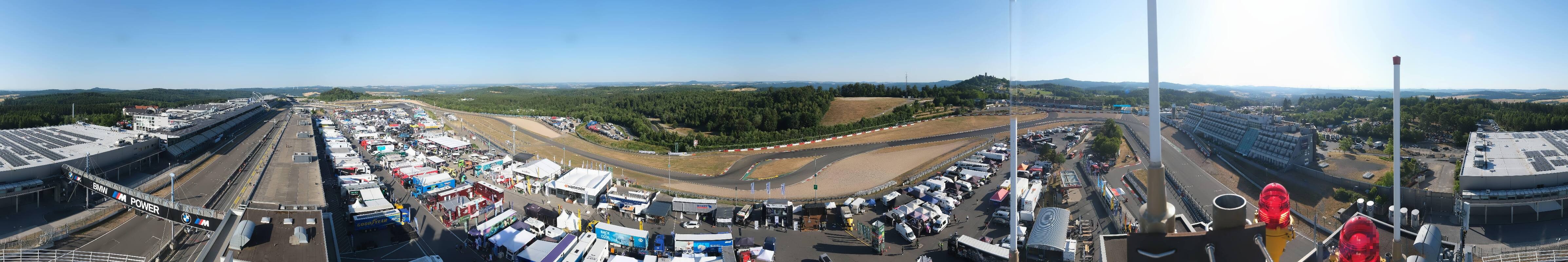 Archived image Webcam Nürburgring: Start/Finish line Grand Prix track