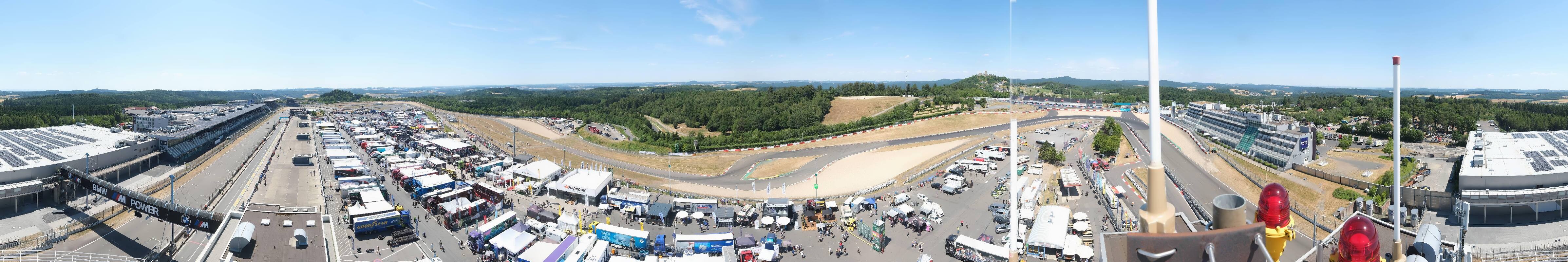 Archived image Webcam Nürburgring: Start/Finish line Grand Prix track
